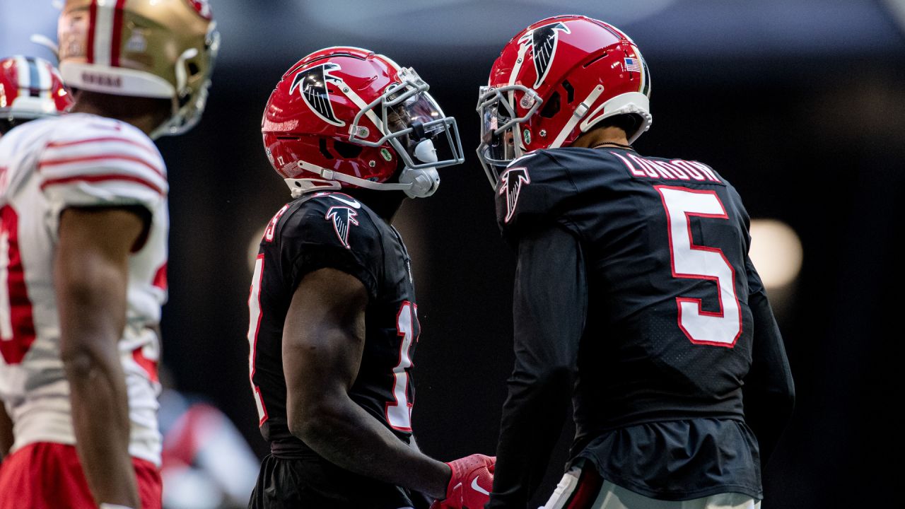 Atlanta Falcons wide receiver Drake London (5) lines up during the first  half of an NFL football game against the San Francisco 49ers, Sunday, Oct.  16, 2022, in Atlanta. The Atlanta Falcons