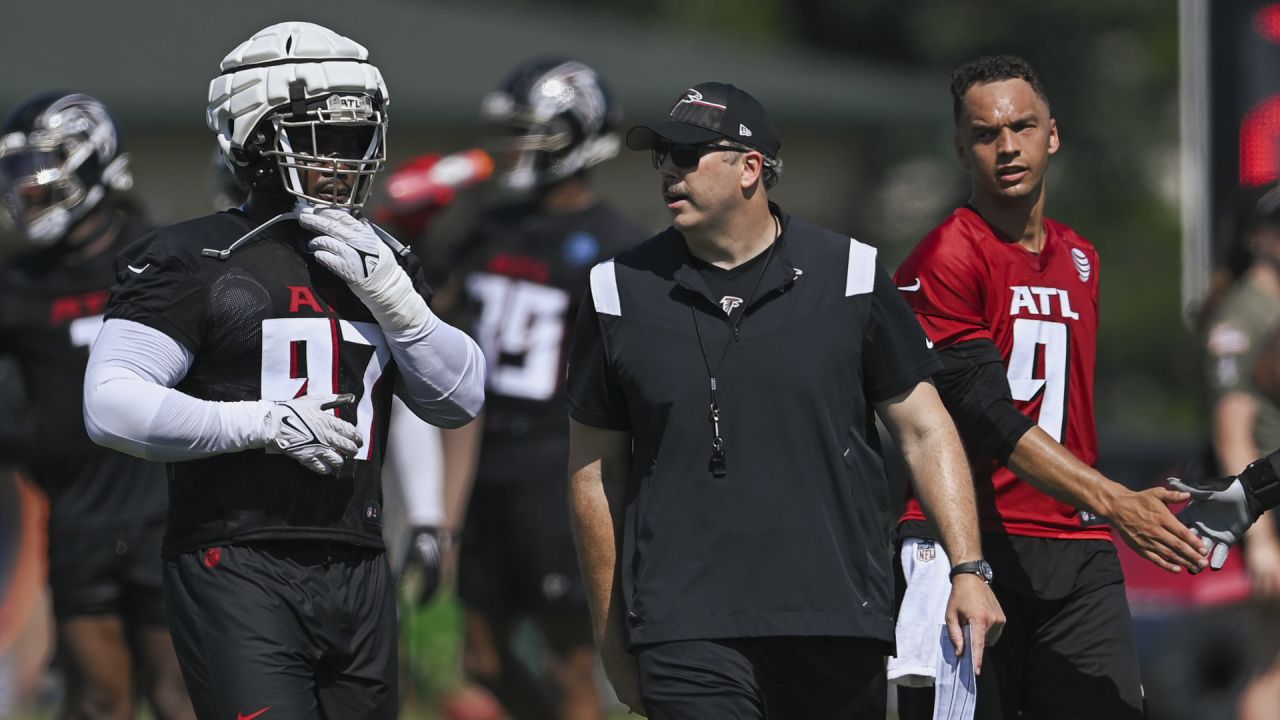 Atlanta Falcons Training Camp: Recapping Desmond Ridder's First Day in Pads  - Sports Illustrated Atlanta Falcons News, Analysis and More