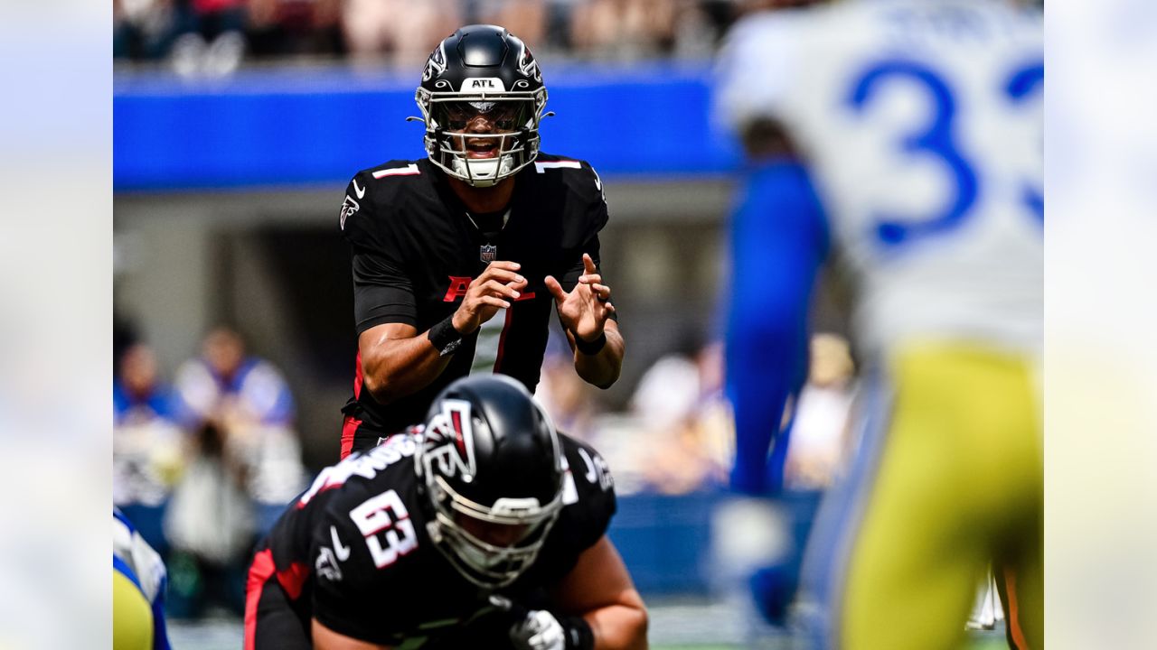 Falcons OTAs: Marcus Mariota, Mykal Walker impress - The Falcoholic