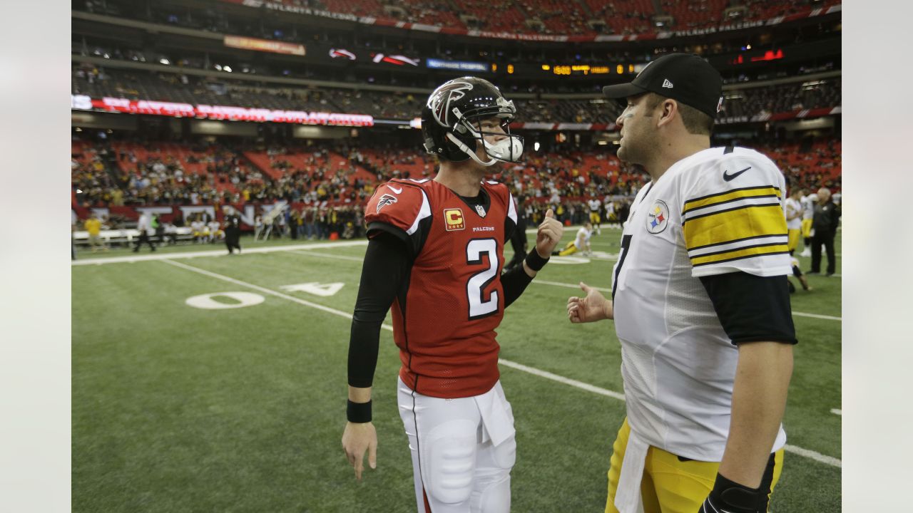 September 22, 2019: Atlanta Falcons quarterback Matt Ryan (2) during pregame  of NFL football game action between the Atlanta Falcons and the  Indianapolis Colts at Lucas Oil Stadium in Indianapolis, Indiana. John