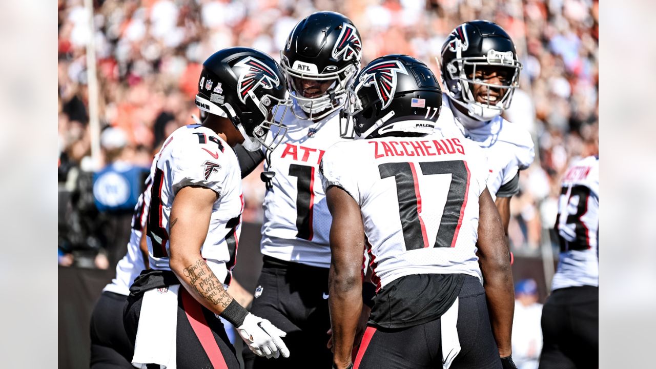 2,095 Cincinnati Bengals V Atlanta Falcons Photos & High Res Pictures -  Getty Images