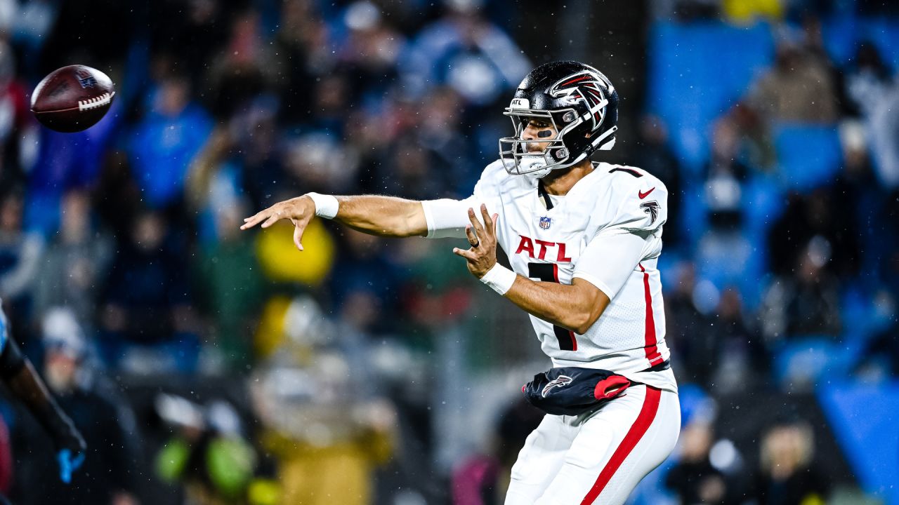 Atlanta Falcons Ex Marcus Mariota Opens Up About Football Journey In  'Quarterback' - Sports Illustrated Atlanta Falcons News, Analysis and More