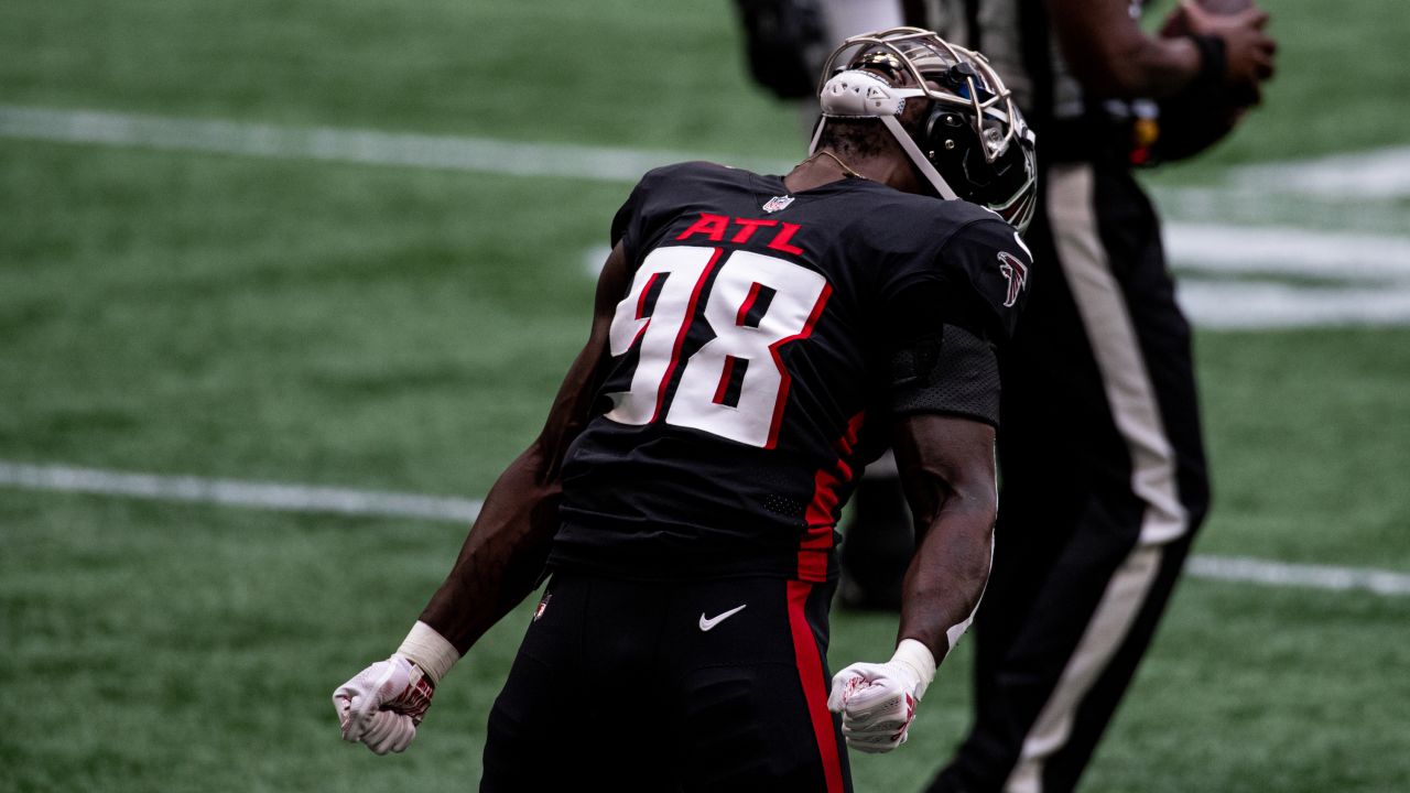 Dallas Cowboys Cut Takk McKinley; 'End of Road' for Atlanta