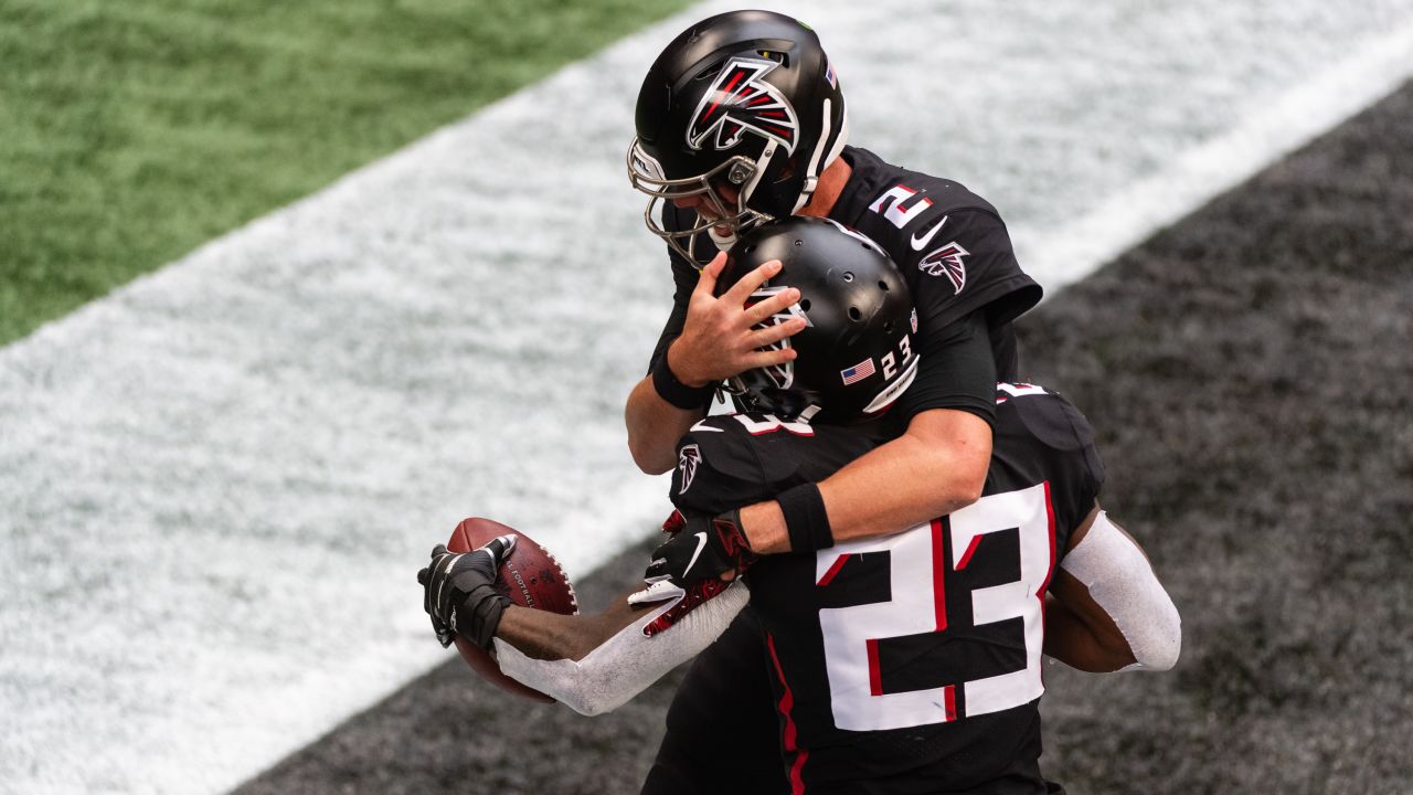 Three fourth-quarter touchdowns help Bears beat Falcons