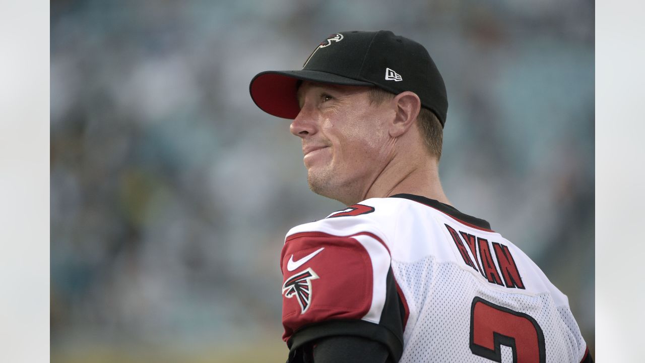 Quarterback carousel continues: Falcons trading Matt Ryan to Colts