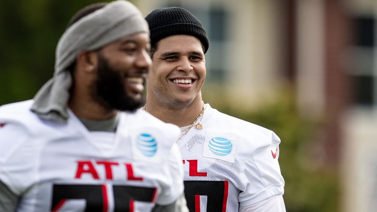 Mike Davis Apologizes to Atlanta Falcons Fans: 'This S--- Hurt, Worst Year  of My NFL Life' - Sports Illustrated Atlanta Falcons News, Analysis and More