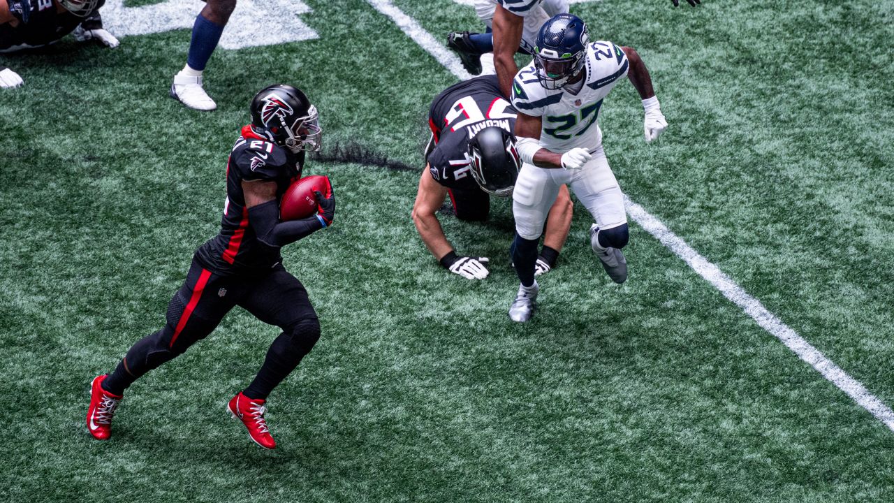 Seattle Seahawks' offense wakes up, but defense falls asleep in loss to the Atlanta  Falcons 