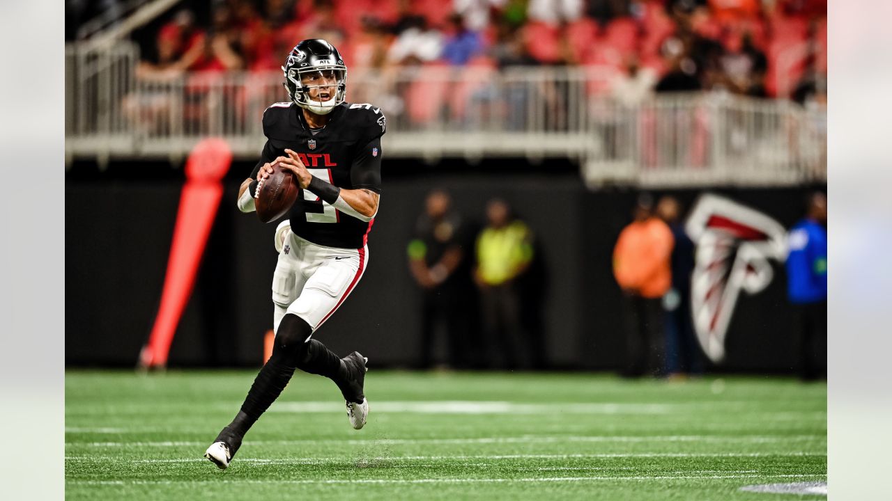 WATCH: Falcons QB Desmond Ridder connects with TE Kyle Pitts