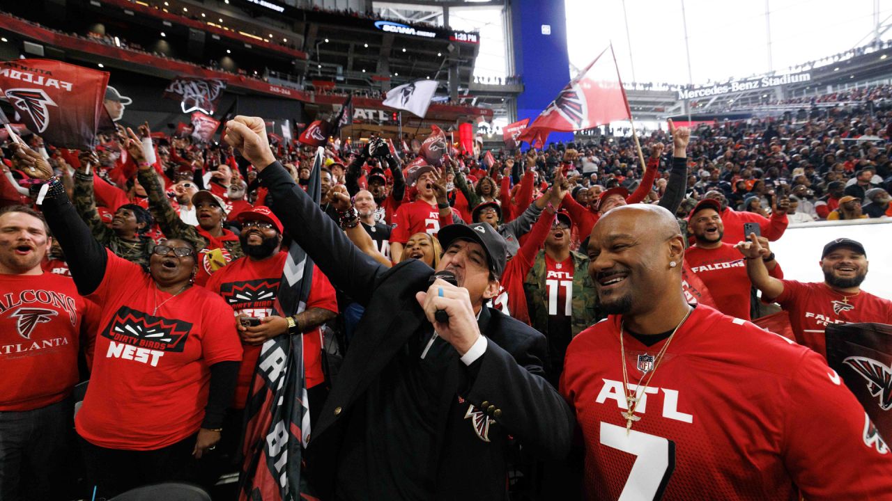 Tailgreeter - ALL-INCLUSIVE MERCEDES-BENZ STADIUM TAILGATE PARTY THE CHICAGO  BEARS Vs THE ATLANTA FALCONS