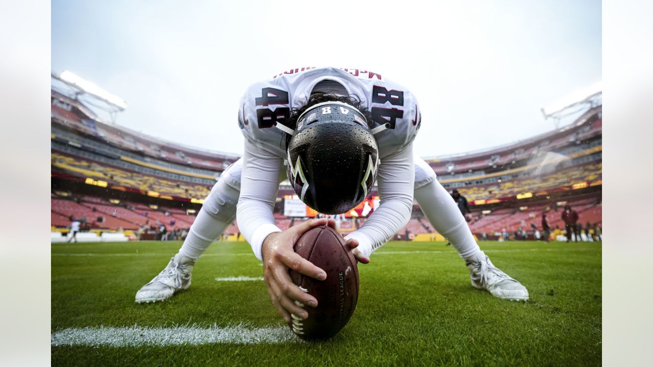 Atlanta Falcons cornerback Mike Ford (28) runs during an NFL football game  against the Washington Commanders, Sunday, November 27, 2022 in Landover.  (AP Photo/Daniel Kucin Jr Stock Photo - Alamy