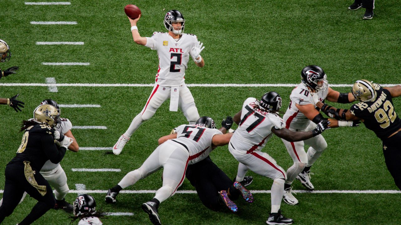 Atlanta Falcons linebacker Foye Oluokun (54) reaches ts after a Atlanta  Falcons recovery on a kickoff against the New Orleans Saints during the  second half of an NFL football game, Thursday, Nov.