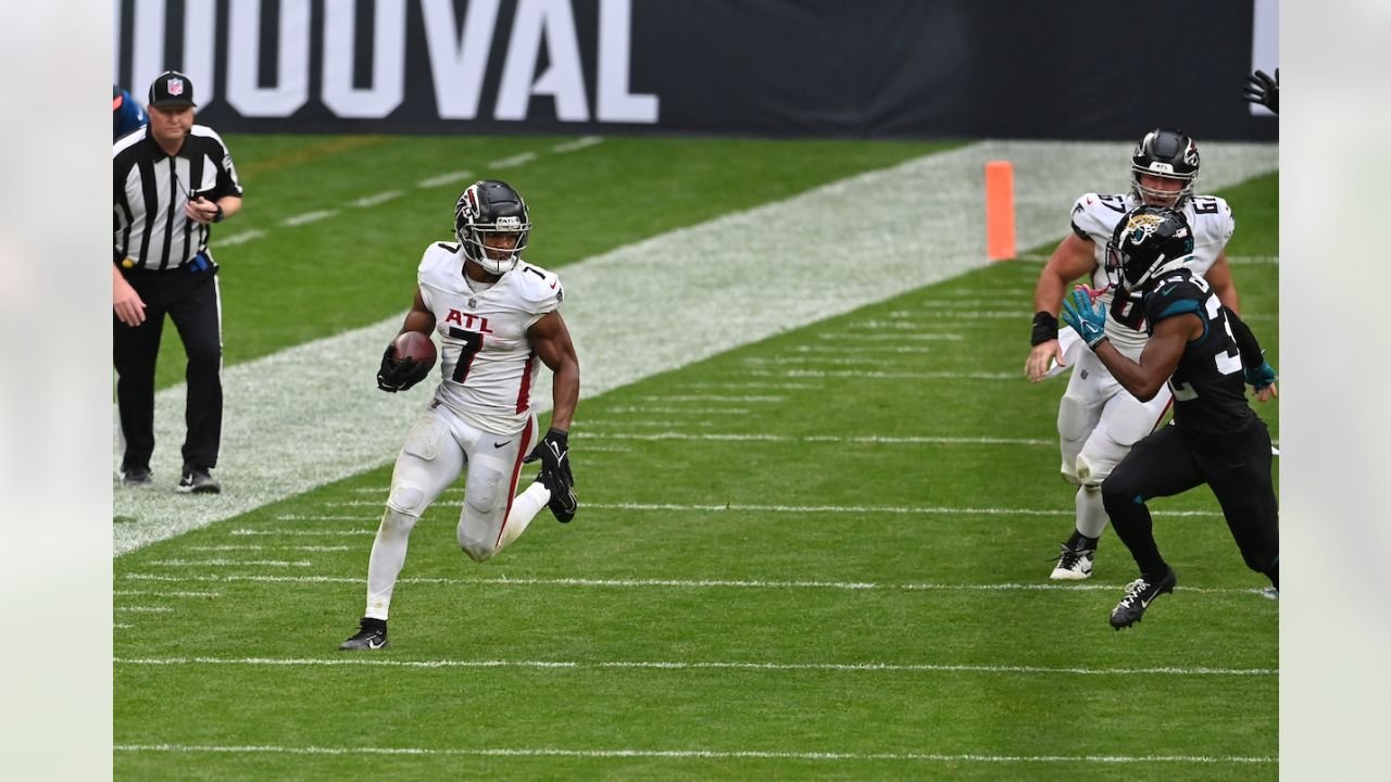 Atlanta Falcons Offense Struggles Mightily in London Loss vs. Jacksonville  Jaguars - Sports Illustrated Atlanta Falcons News, Analysis and More