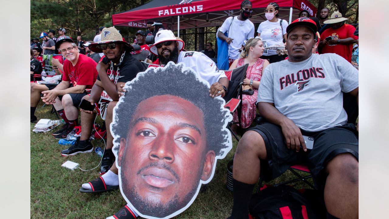 Falcons Practice Shows Off Fan-Friendly Stadium - Atlanta Jewish Times