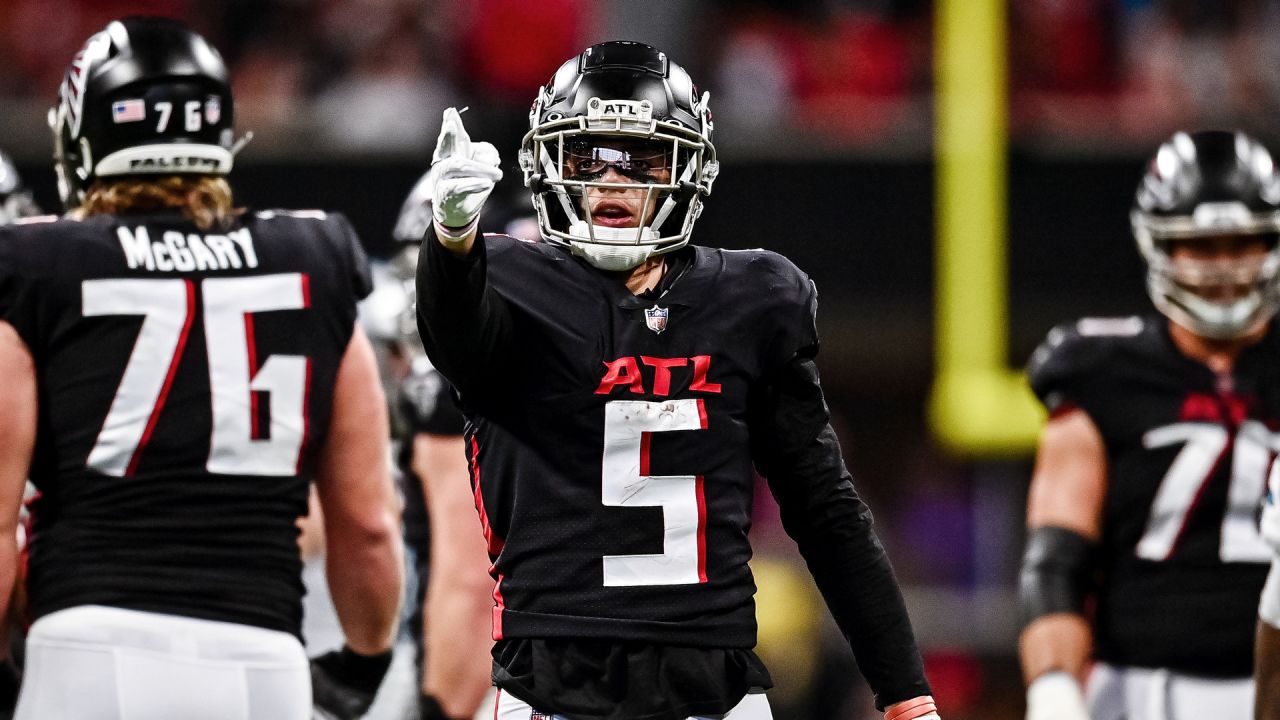 Younghoe Koo to wear No. 6 in Atlanta after Bijan Robinson gets No