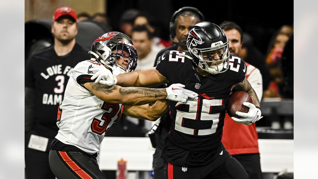 Ryan Nielsen, Falcons defense have the formula to beat Packers - The  Falcoholic