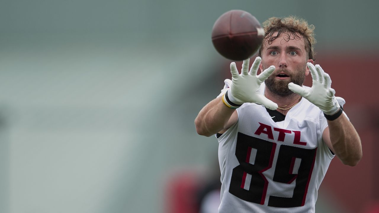 Falcons sign WR J.J. Arcega-Whiteside, place WR Jared Bernhardt on the  reserve/retired list - The Falcoholic