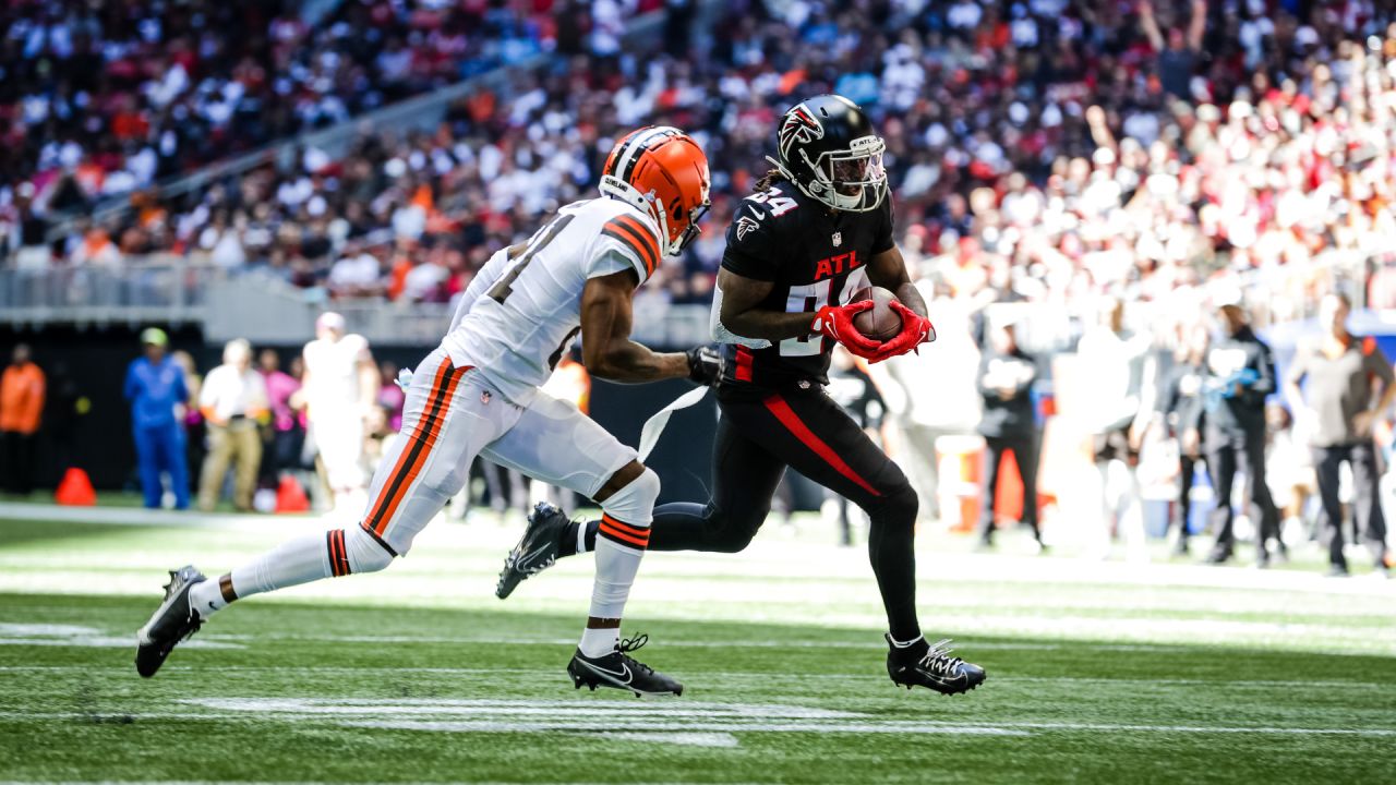 ATLANTA, GA - AUGUST 29: The NFL VISION Instant Replay technician during  the final preseason NFL game between the Cleveland Browns and the Atlanta  Falcons on August 29, 2021 at the Mercedes-Benz