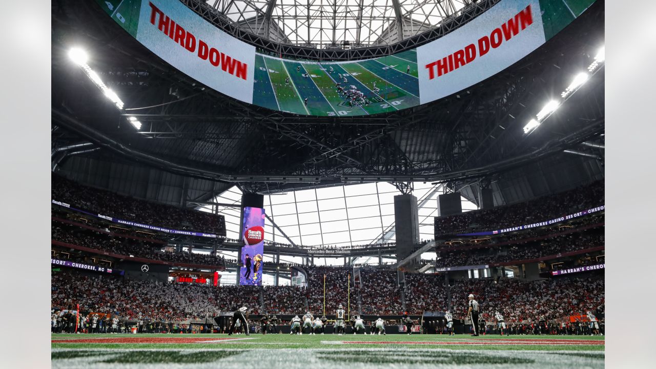 Halo Board Video Testing, Testing out the halo board in Mercedes-Benz  Stadium. This place is going to be special.