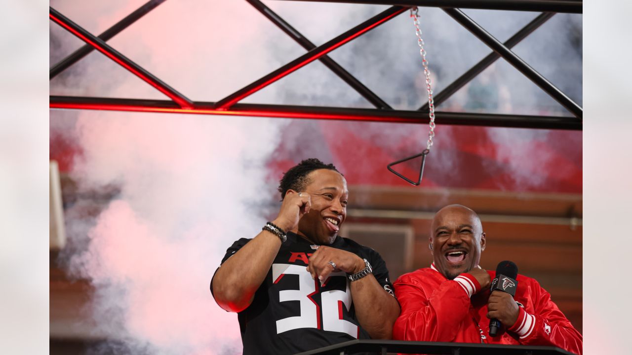 Mercedes-Benz Stadium's Train Horn is Awesome and a nice touch to