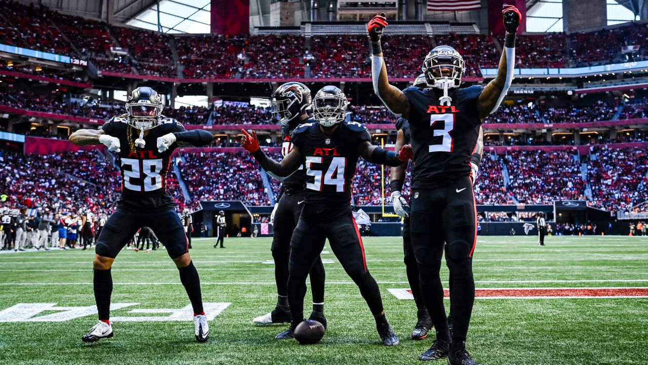 Falcons Fans React to Game-Winning Play vs. Browns