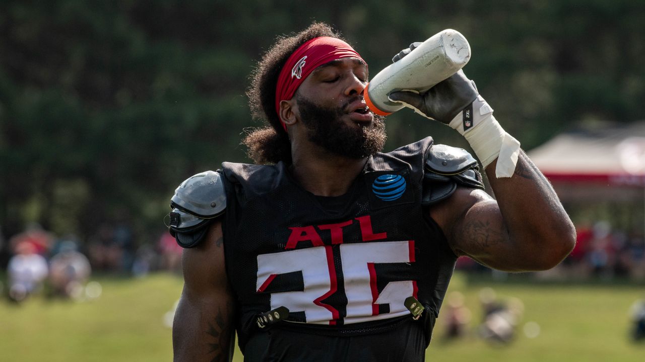 Practice report: A.J. Terrell a great test for Falcons pass catchers