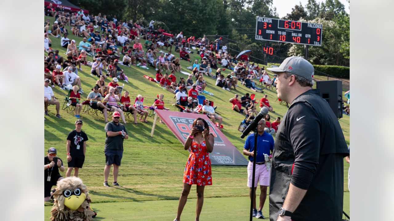 Fans come out for Falcons training camp