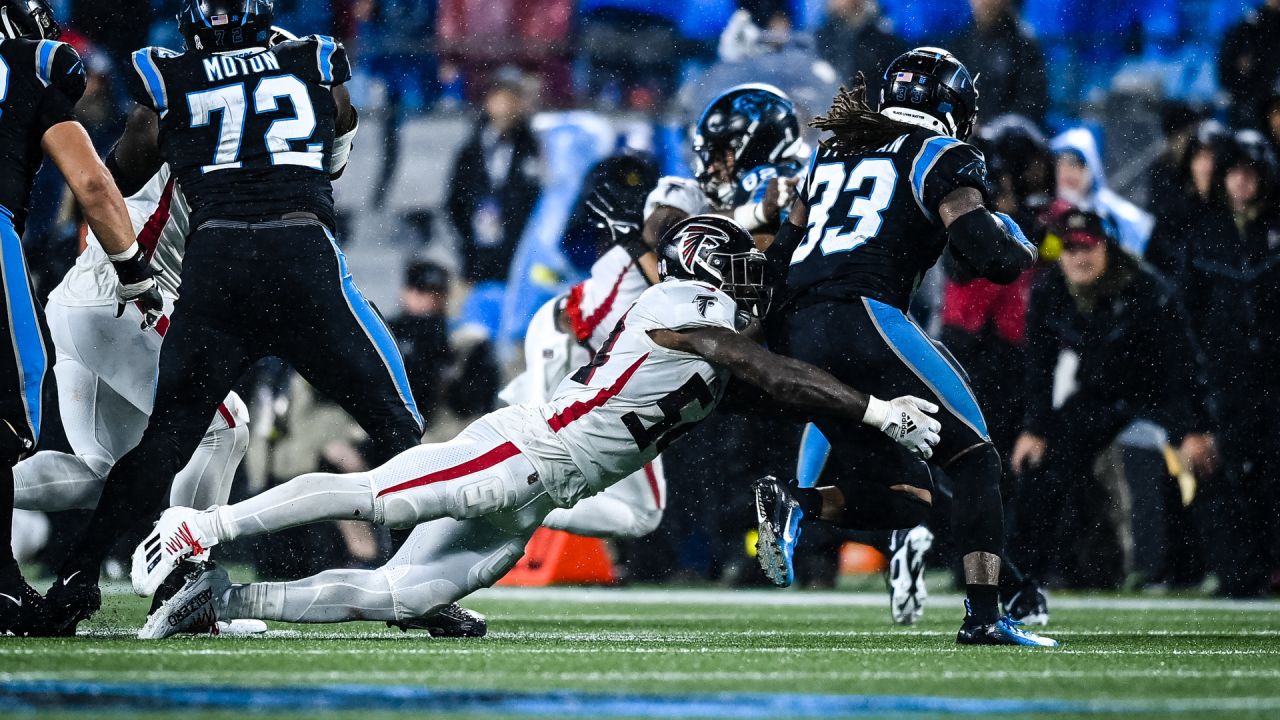 Panthers run Falcons into the ground on a rainy Thursday night game - The  Boston Globe