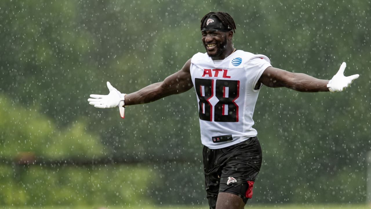 No Pitts, but Falcons nearly at full strength for mandatory minicamp South  & Southeast News - Bally Sports