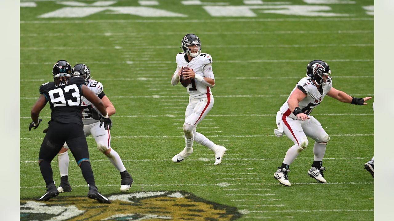 Atlanta Falcons Offense Struggles Mightily in London Loss vs. Jacksonville  Jaguars - Sports Illustrated Atlanta Falcons News, Analysis and More