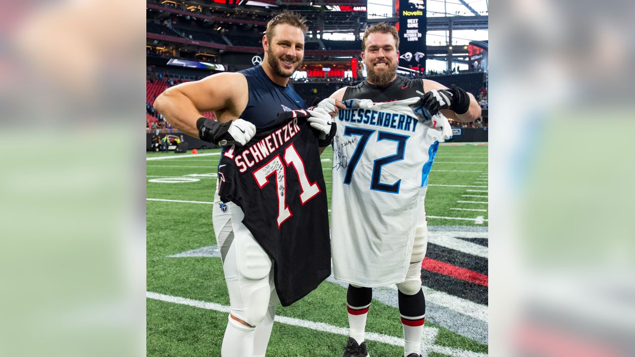 Tennessee Titans offensive tackle David Quessenberry (72) plays