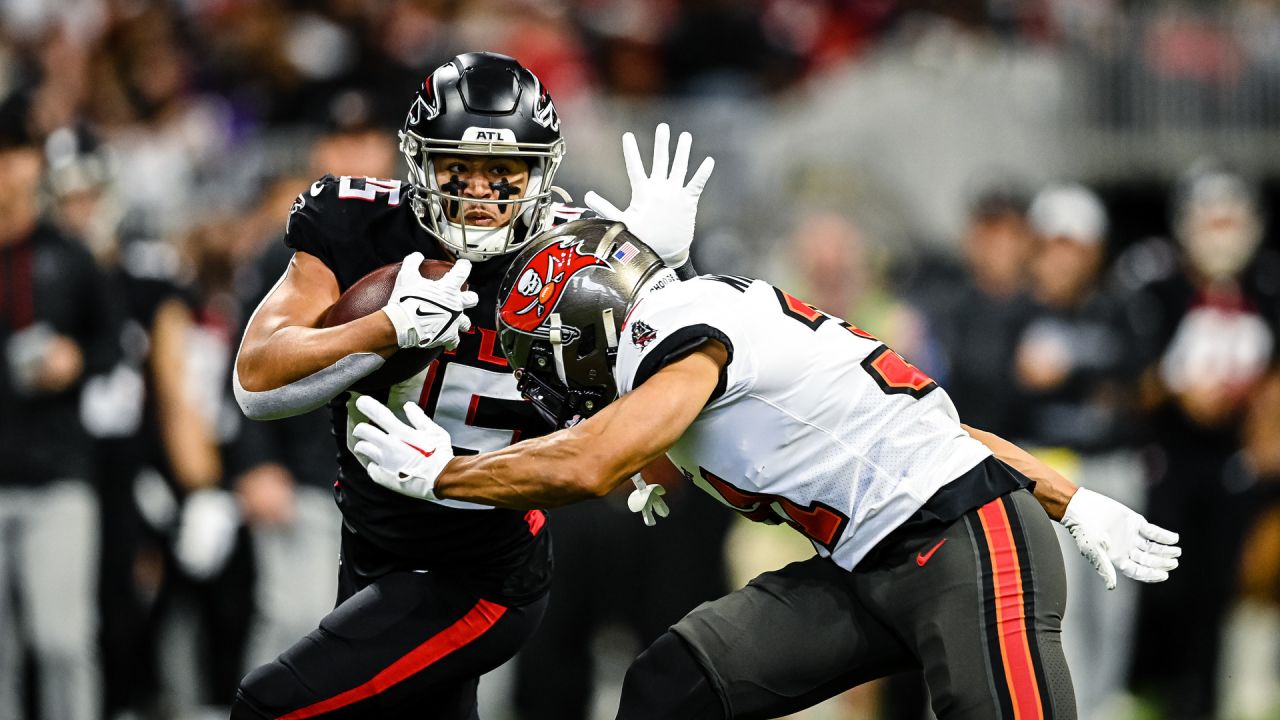 Buccaneers vs. Falcons score, takeaways: Tom Brady, Tampa Bay hang on to  top Falcons, end two-game skid 