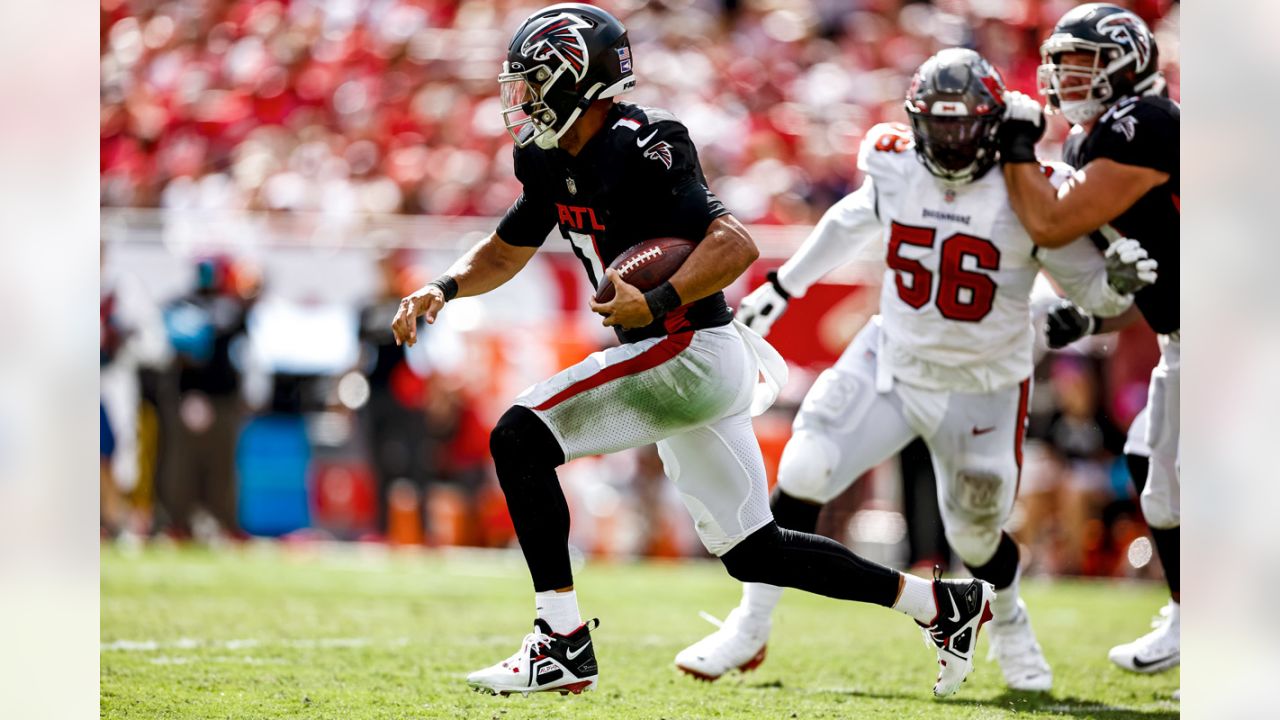 Tampa Bay Buccaneers sack Marcus Mariota, Atlanta Falcons 21-15 