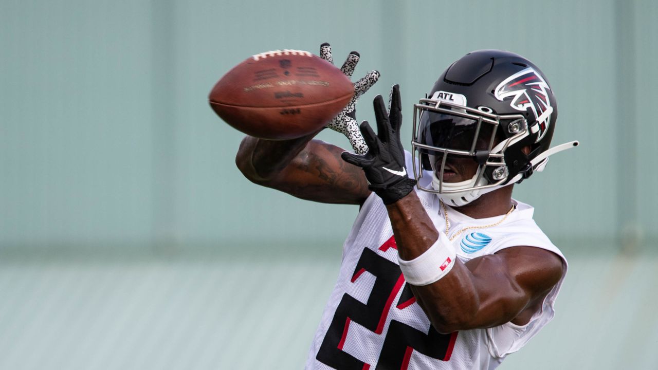 Atlanta Falcons cornerback A.J. Terrell (24) runs during an NFL football  game against the Washington Commanders, Sunday, November 27, 2022 in  Landover. (AP Photo/Daniel Kucin Jr Stock Photo - Alamy