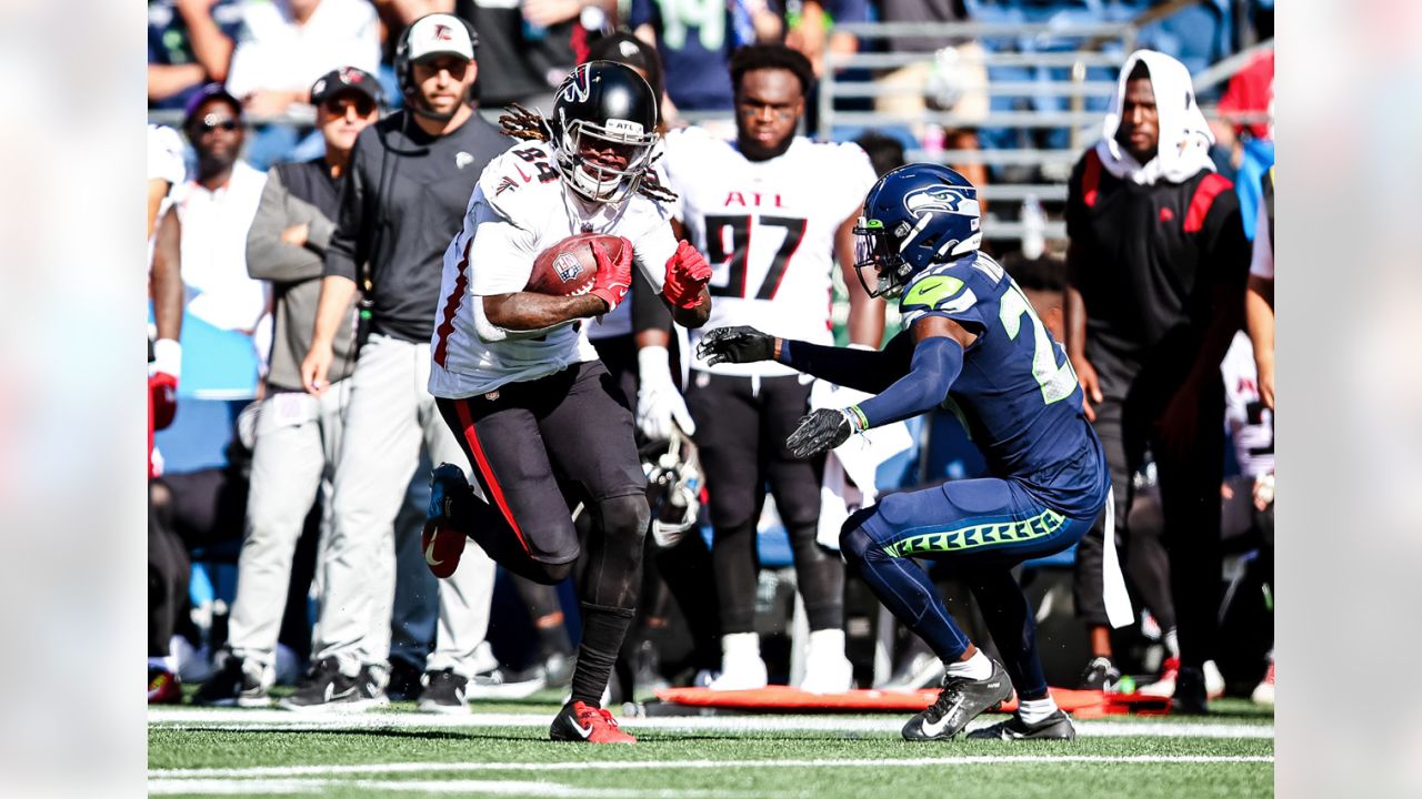 The ascendant Falcons make short work of Seattle