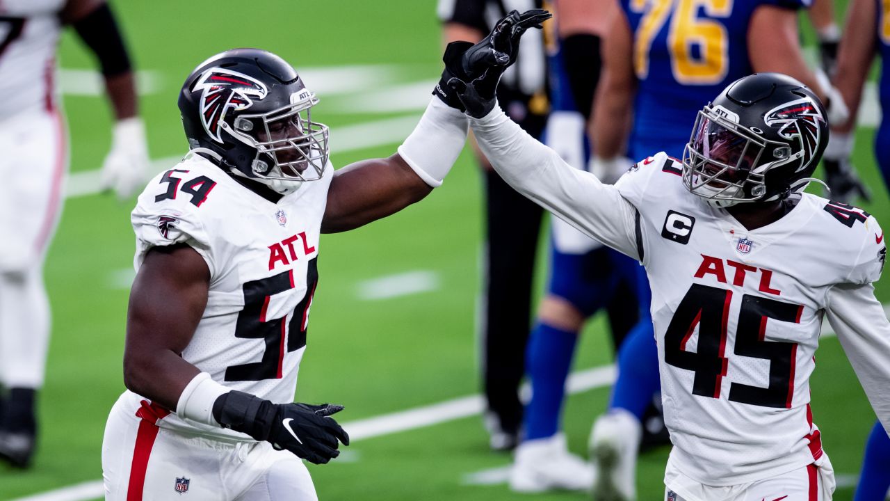 Watch: Falcons LB Foye Oluokun picks off Patrick Mahomes in red zone