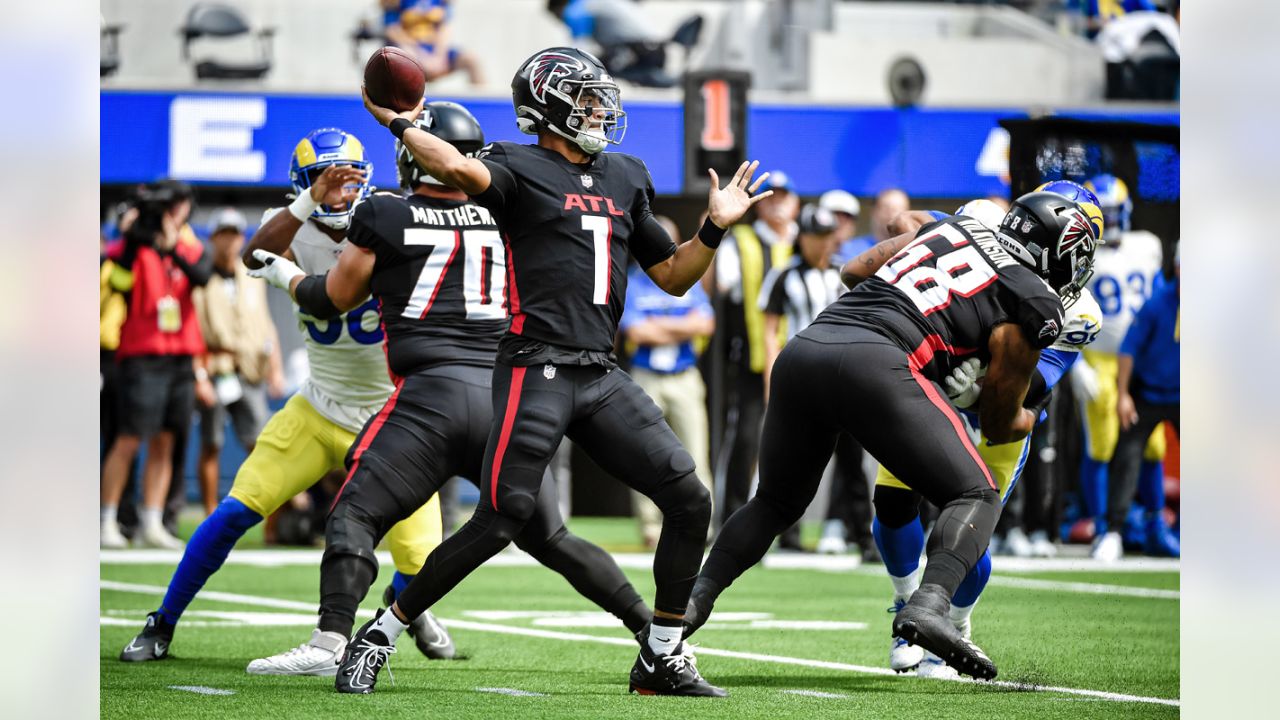 Falcons OTAs: Marcus Mariota, Mykal Walker impress - The Falcoholic