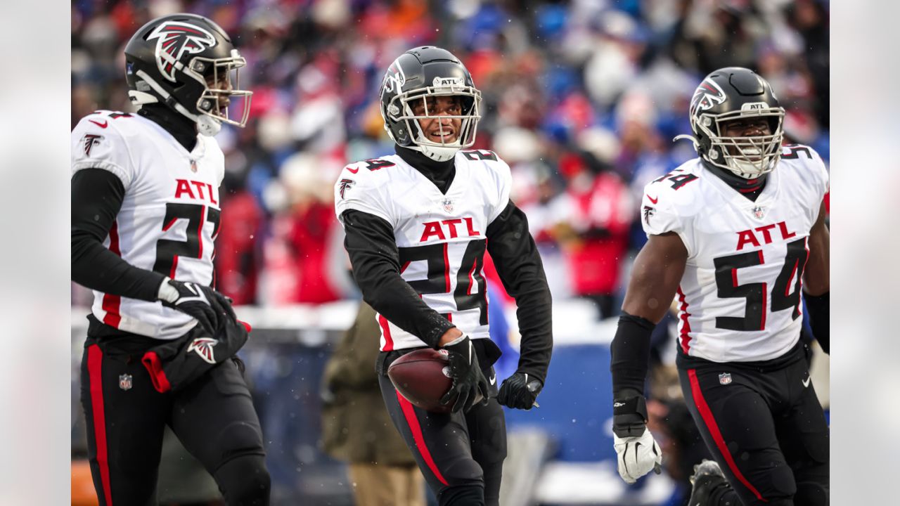 Game Photos  Week 17 Falcons at Bills