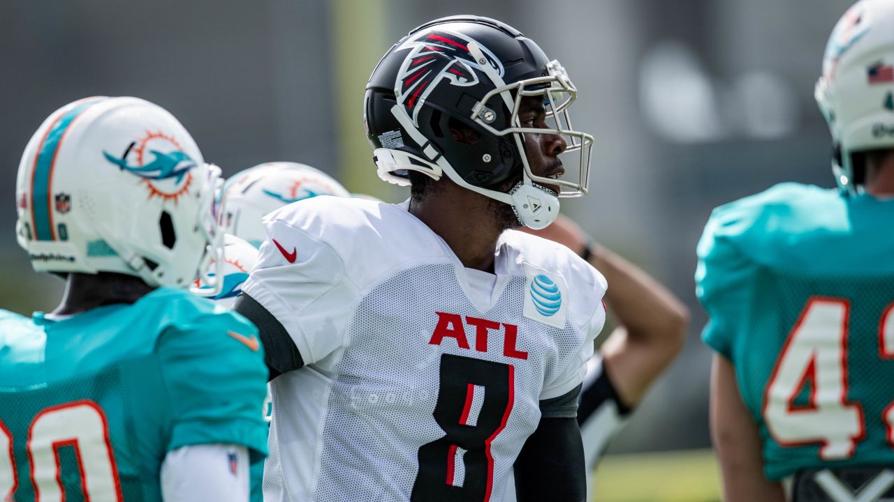 At least one Falcons player wants Brian Flores as the team's next defensive  coordinator - The Falcoholic