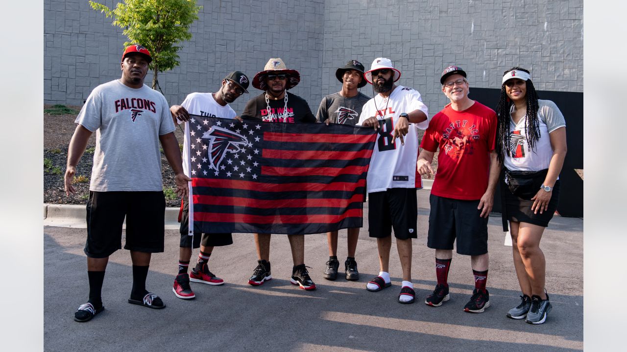 Falcons Practice Shows Off Fan-Friendly Stadium - Atlanta Jewish Times