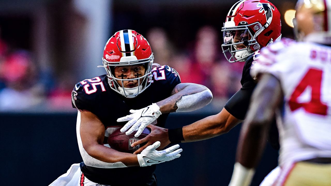 Atlanta Falcons QB Marcus Mariota Earns NFL Honor Following Standout Game  vs. San Francisco 49ers - Sports Illustrated Atlanta Falcons News, Analysis  and More