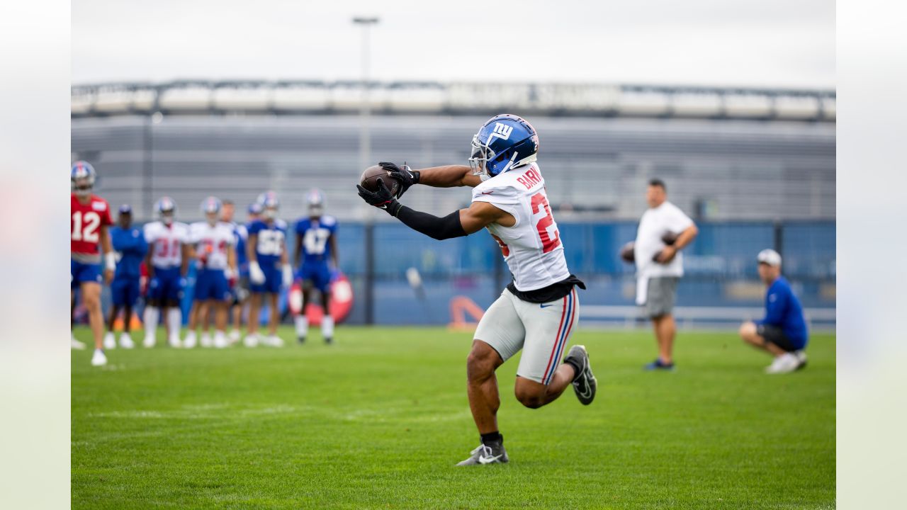 Giants vs. Titans prop picks: Trust Toney and Barkley on offense