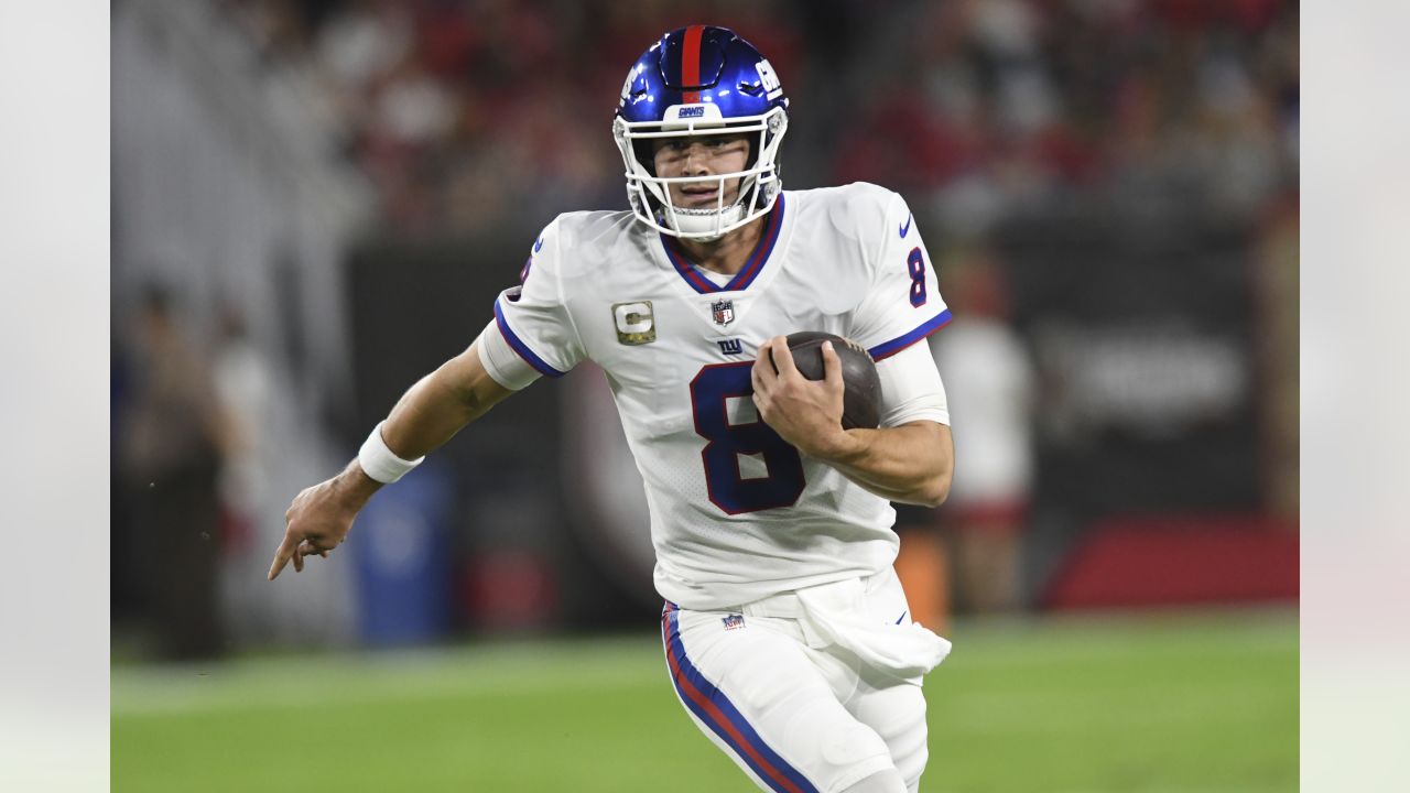 Buccaneers vs. Giants odds, spread: Monday Night Football picks,  predictions by NFL model on 128-89 run 