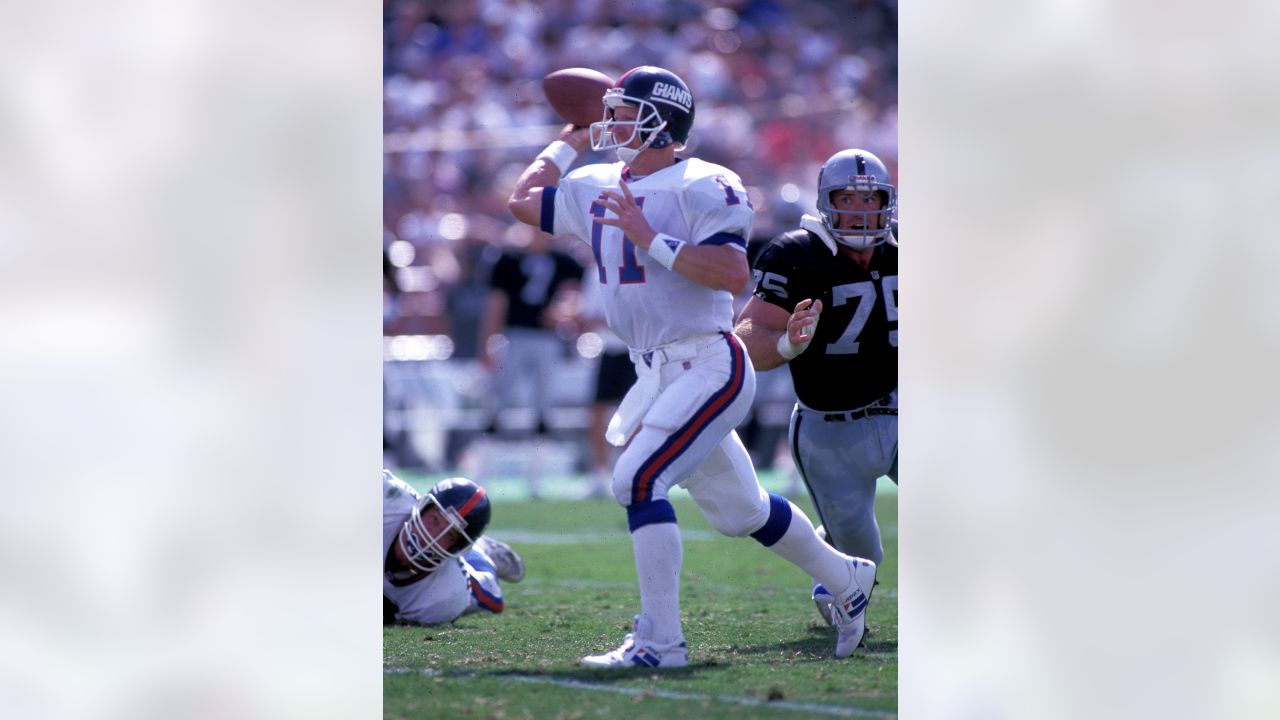 25 Nov. 1990: Los Angeles Raiders running back Bo Jackson (34) in action  during a game against the Kansas City Chiefs played at the Los Angeles  Memorial Coliseum in Los Angeles, CA. (