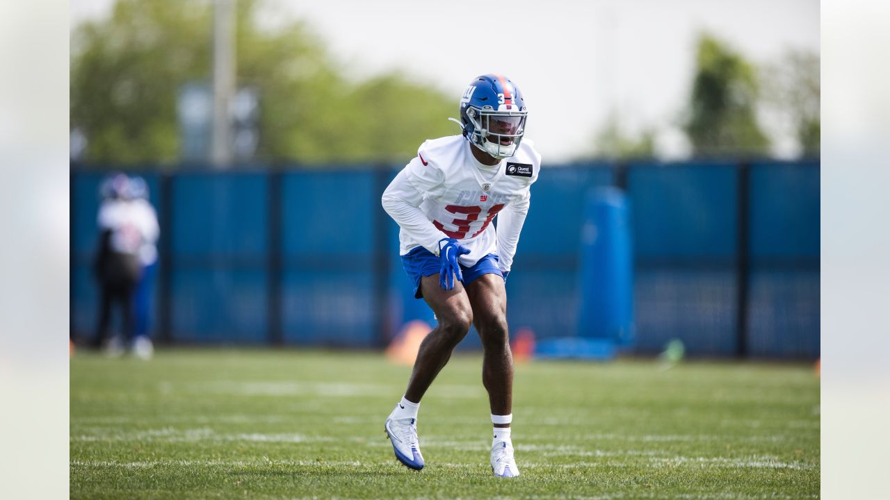 Giants' OTA takeaways: Deonte Banks moves up depth chart; Dexter Lawrence,  Leonard Williams join teammates; Nick McCloud lining up at safety 