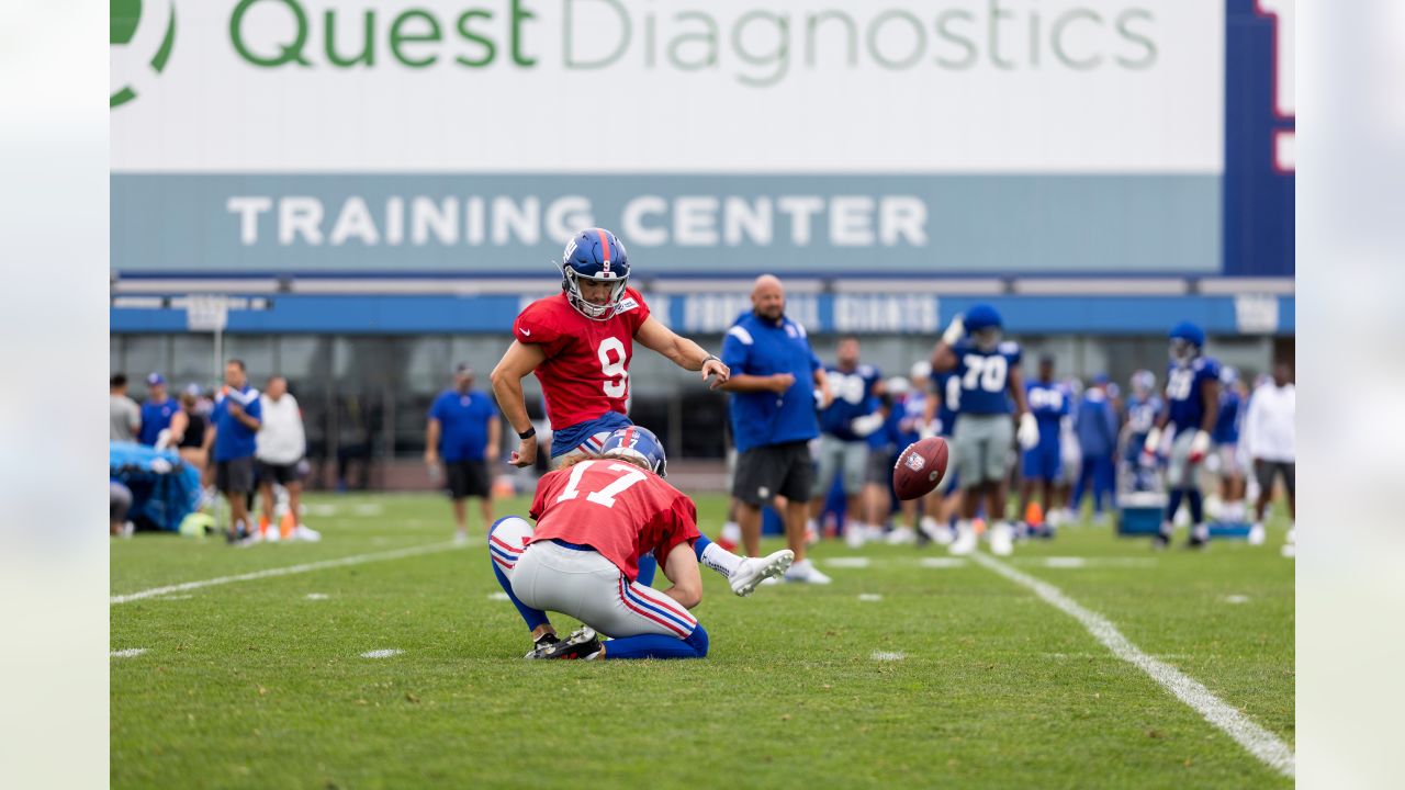 Giants rookie Daniel Bellinger putting Tight End University lessons to good  use : r/NYGiants