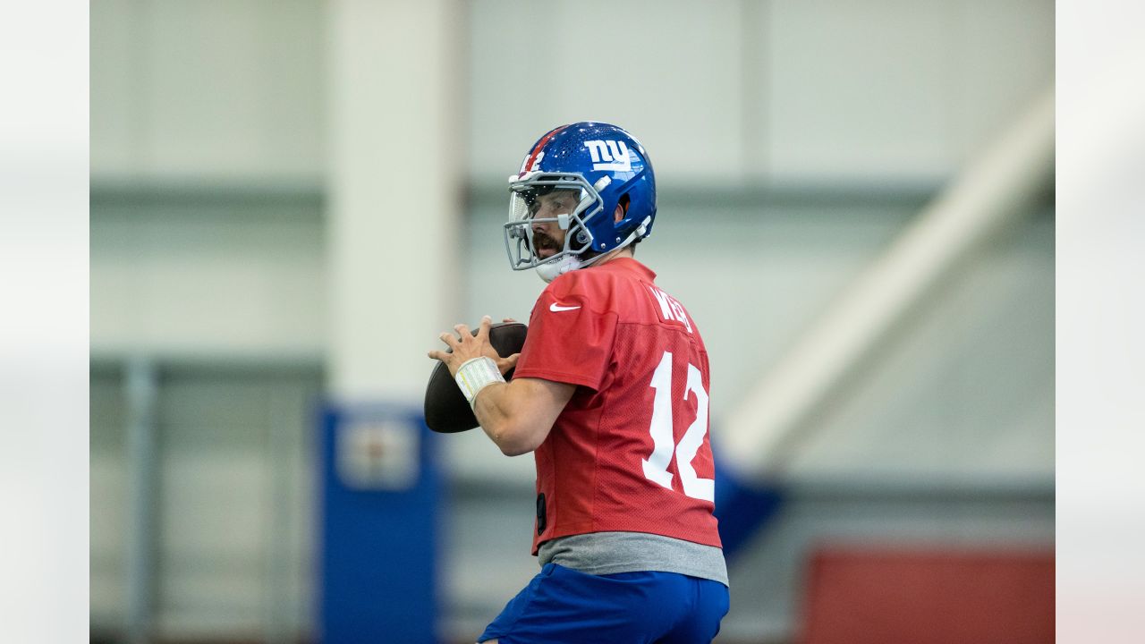 Giants juggle banged-up quarterbacks ahead of Packers game in London -  Duluth News Tribune