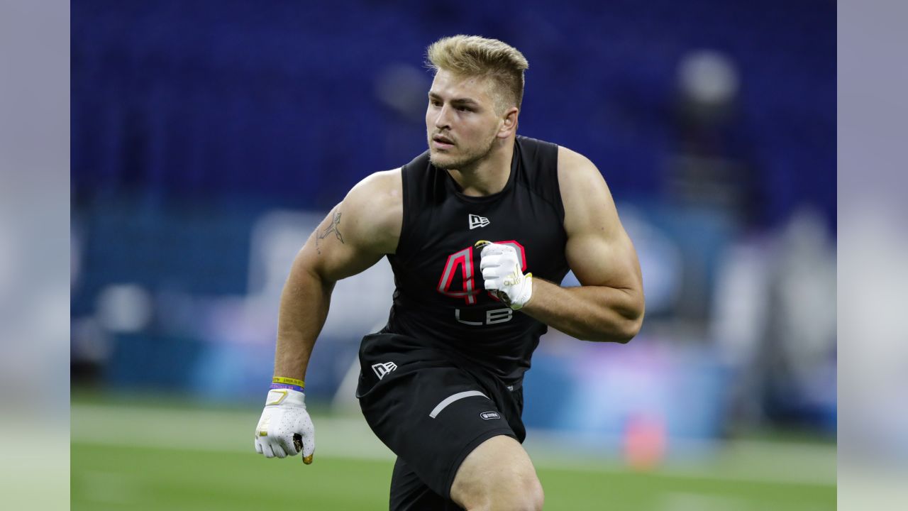 San Francisco 49ers' Josh Hokit waits to run a drill at the NFL