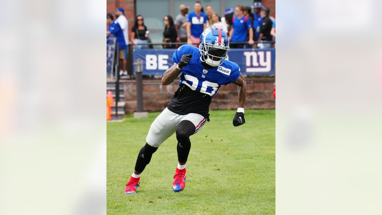 Tomon Fox closing in on Giants roster spot after viral hit