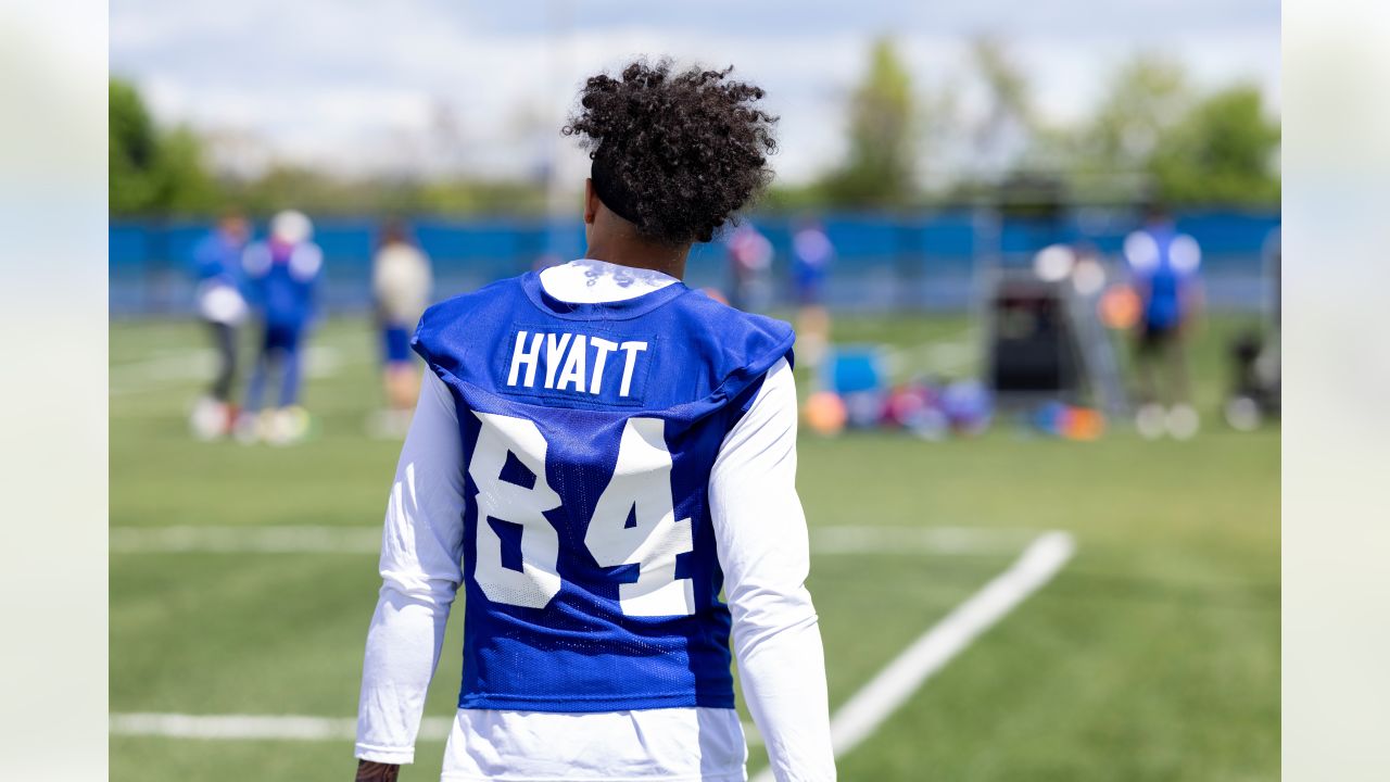 New Canaan football players enjoy five-day New York Giants youth camp at  St. Luke's High School