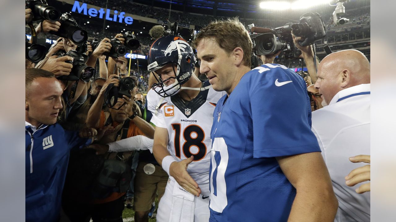 Peyton Manning and DeMarcus Ware named Broncos team captains for Super Bowl